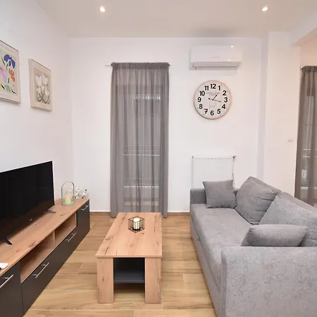 Apartment Hlil's